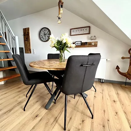 Haus-meeresblick-we-5-05 *